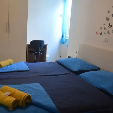 Aria, Center קופר