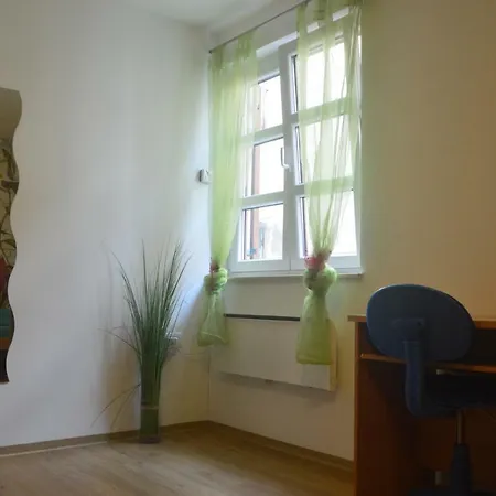 Aria, Center * Koper